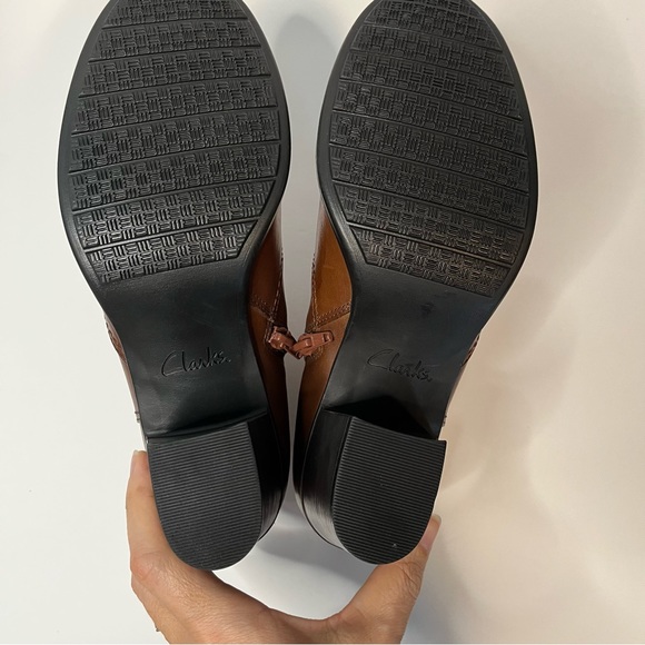 Clarks Brown Leather Women’s Diane Peake Ankle Boots Size 9 - Picture 7 of 10